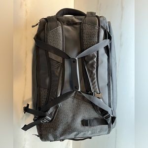 Nomatic Travel Bag, 40L, Super Durable, Nice Storage, Easy Carry, Extra Straps